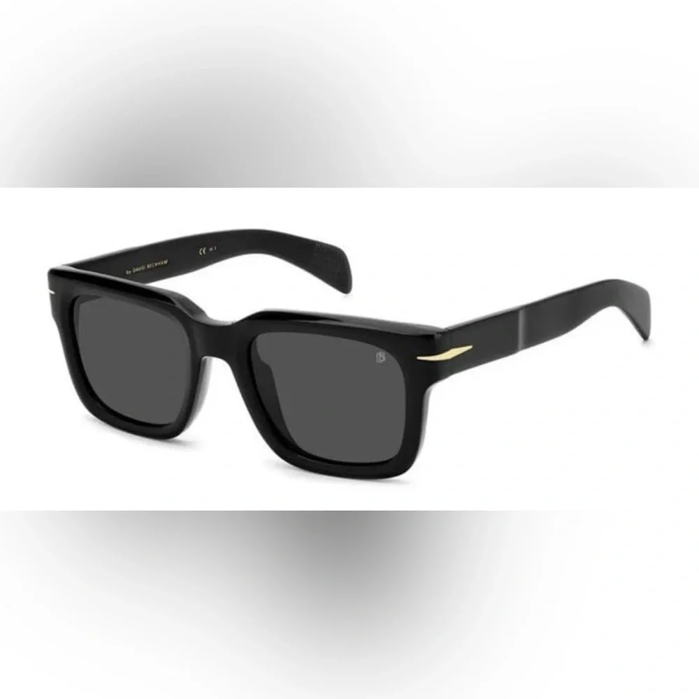 David Beckham Men’s Sunglasses (NWT)